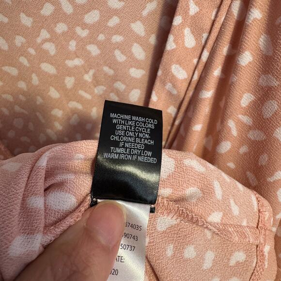 Torrid Babydoll Top Size 3 Plus Peach Pink White Abstract Polka Dot Short Sleeve - Picture 8 of 12